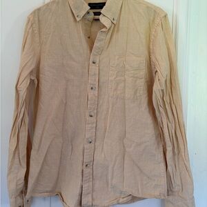 Men's Banana Republic Yellow Button-Up Shirt